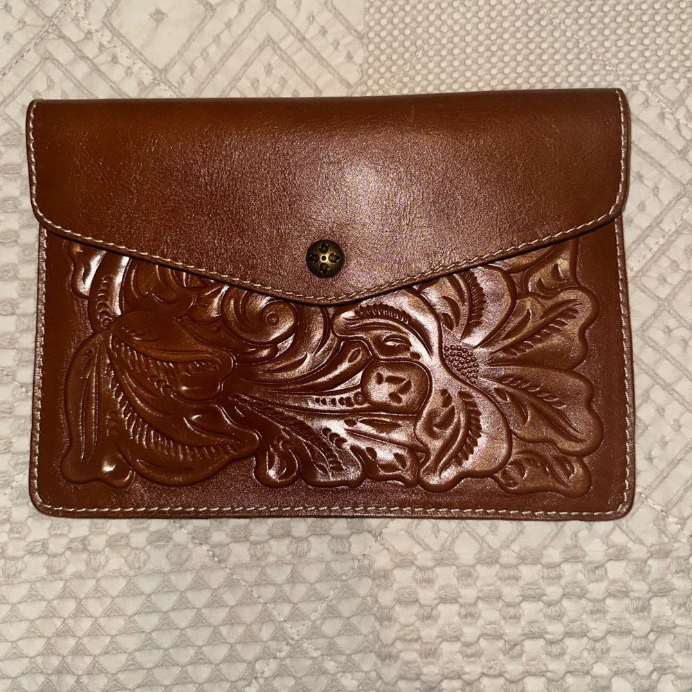 Patricia Nash envelope style clutch